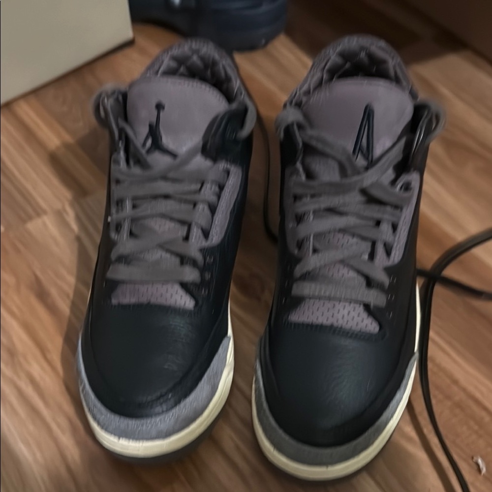 Jordan Men’s Black and Gray Leather Low-Top Sneakers